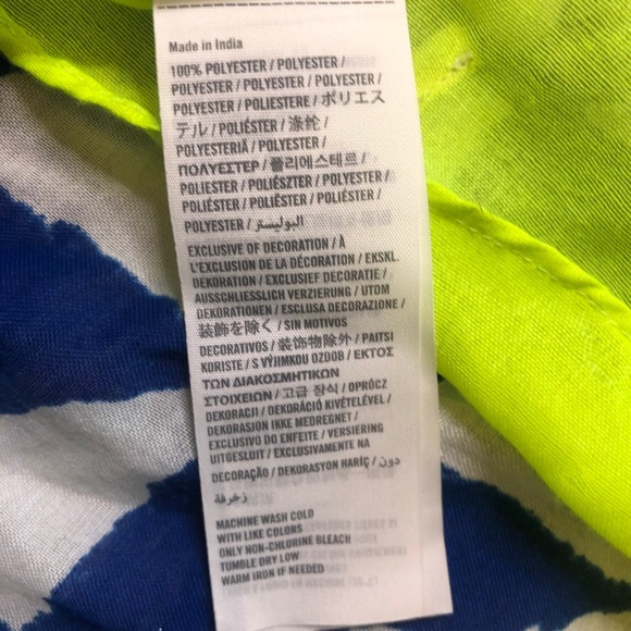 Hollister Bluewhite Triangle Patterned Scarf - Picture 4 of 4